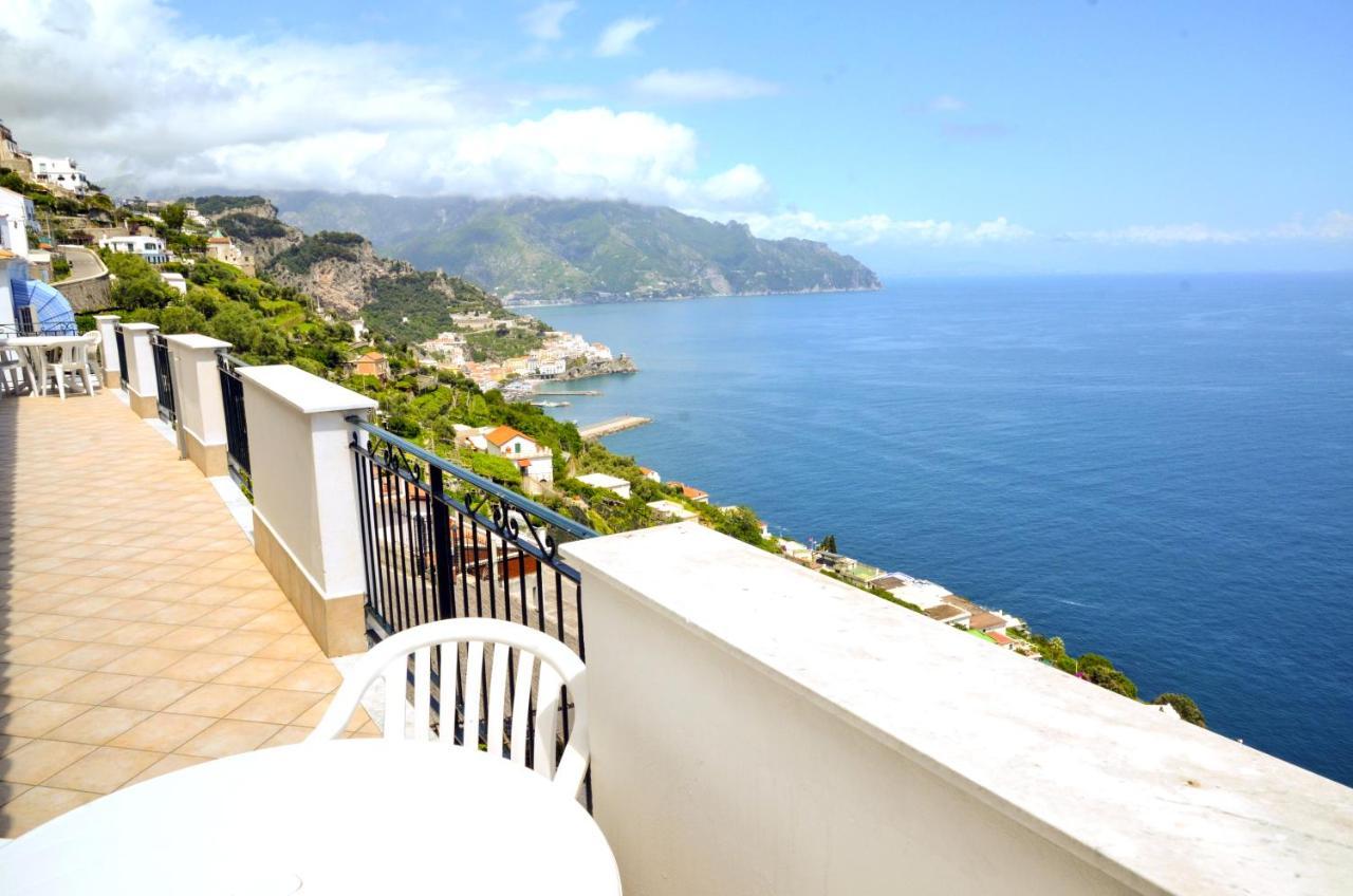 Amalfi Hills Aparthotel Екстериор снимка