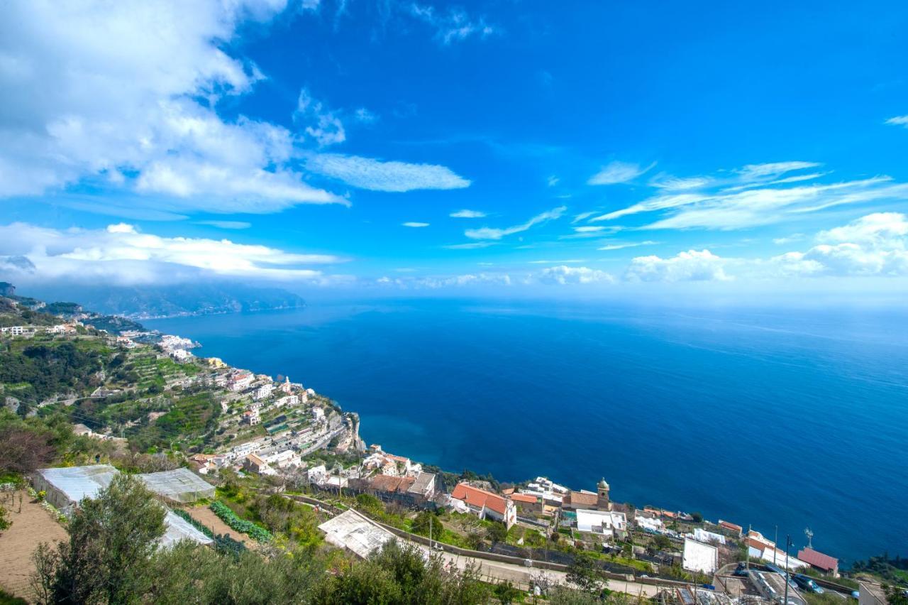 Amalfi Hills Aparthotel Екстериор снимка