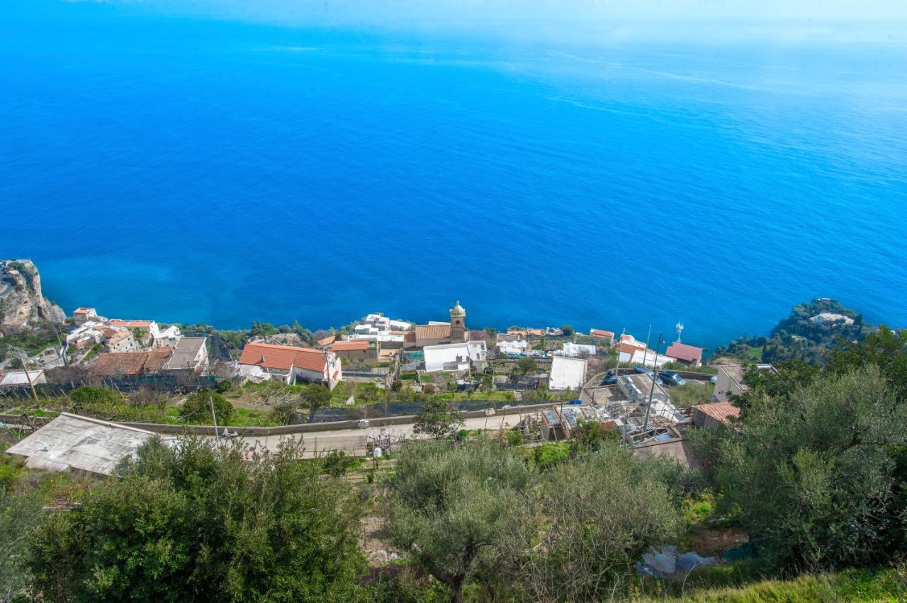 Amalfi Hills Aparthotel Екстериор снимка