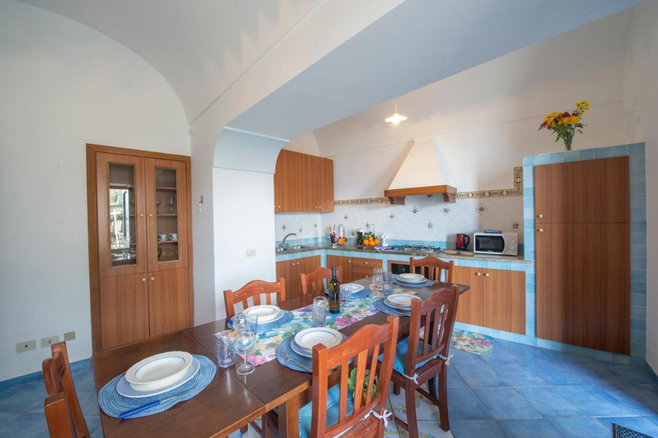 Amalfi Hills Aparthotel Екстериор снимка