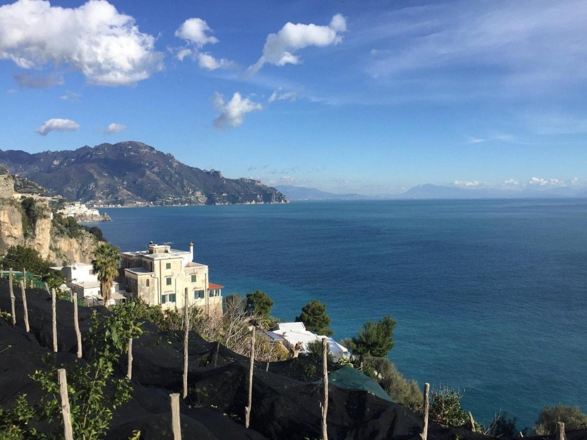 Amalfi Hills Aparthotel Екстериор снимка