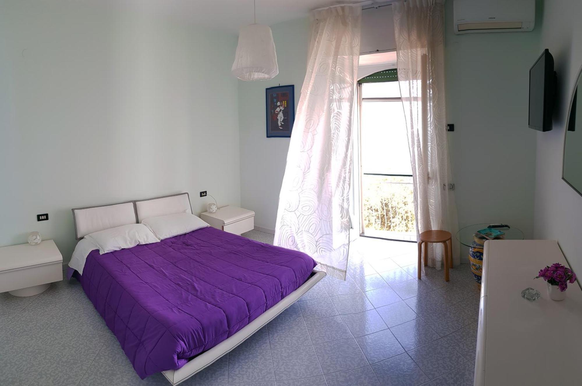 Amalfi Hills Aparthotel Стая снимка