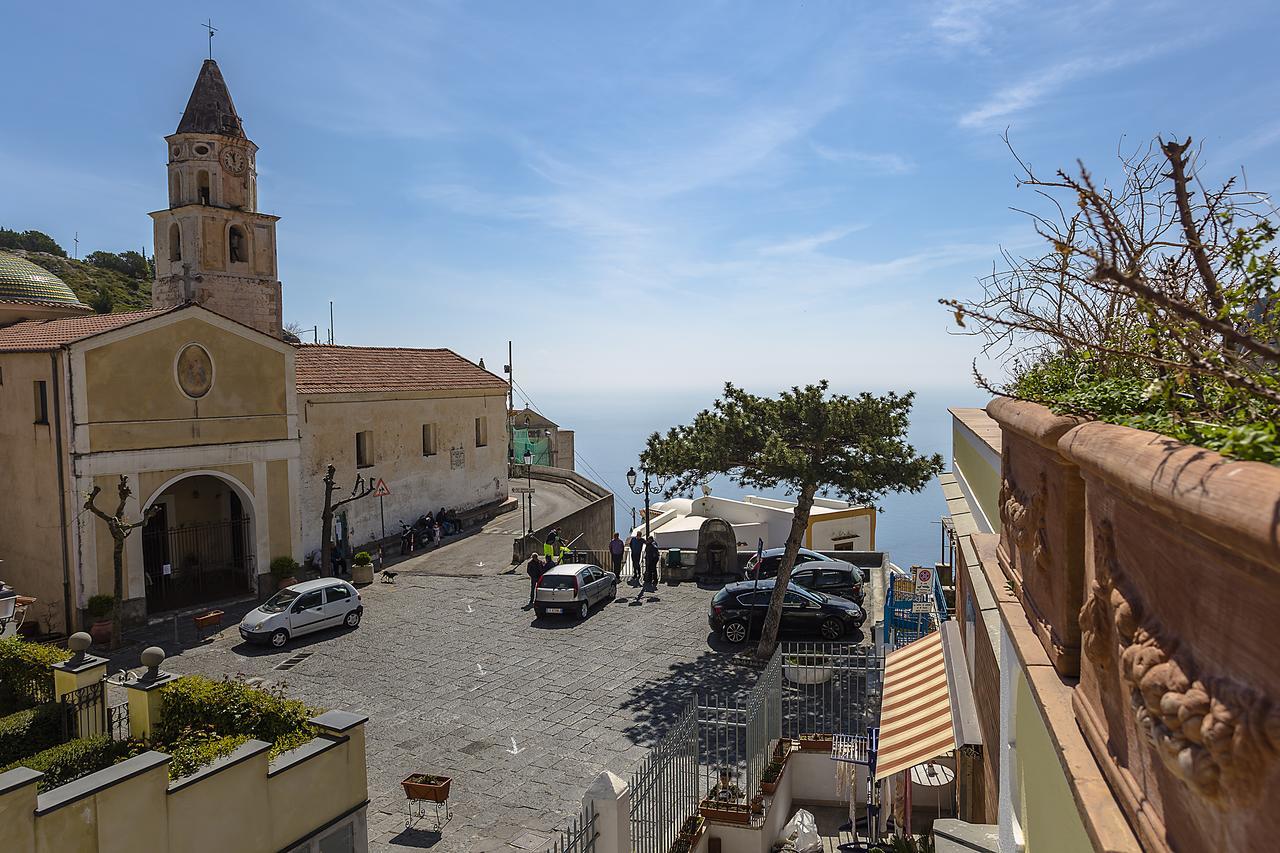 Amalfi Hills Aparthotel Екстериор снимка