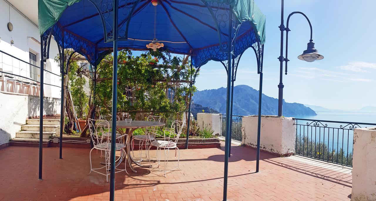 Amalfi Hills Aparthotel Екстериор снимка