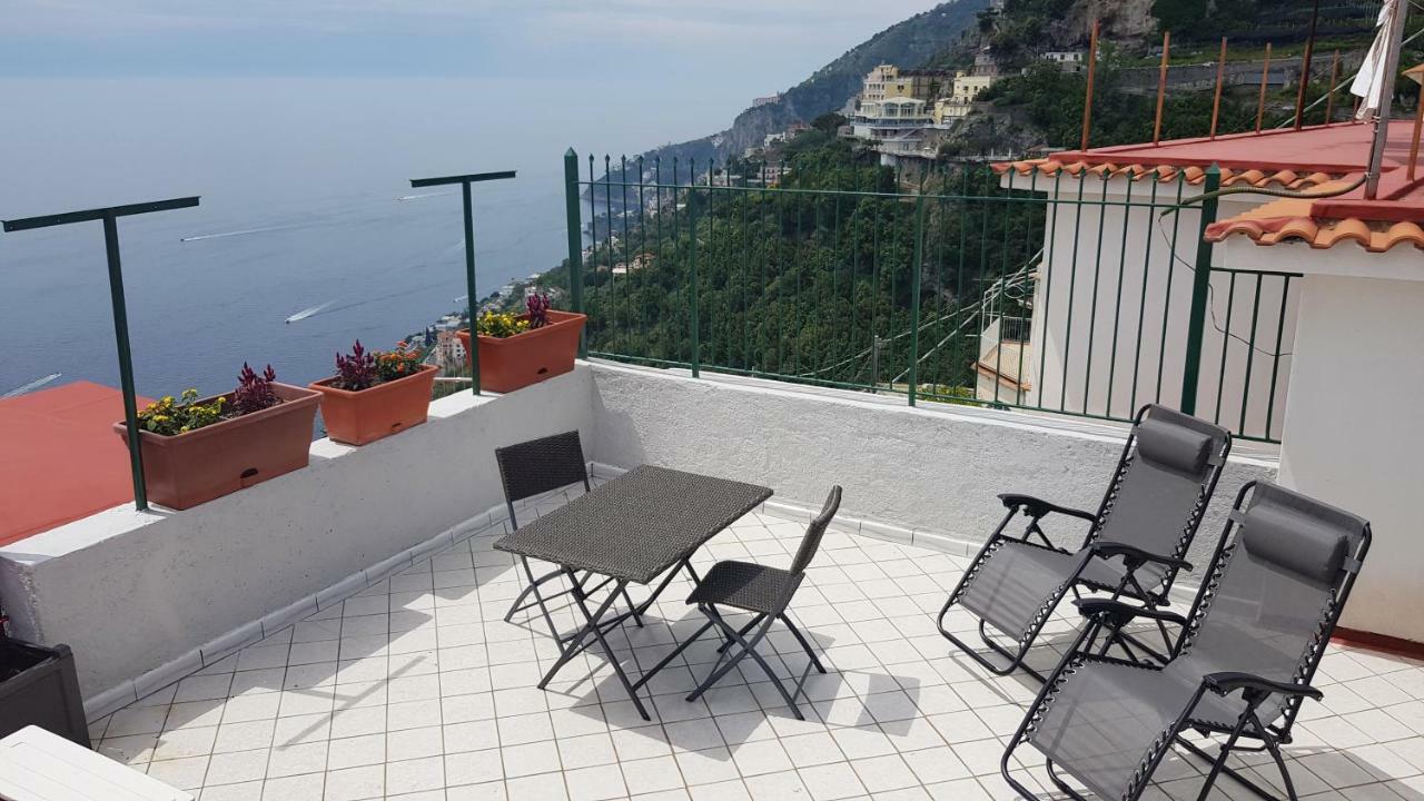 Amalfi Hills Aparthotel Екстериор снимка